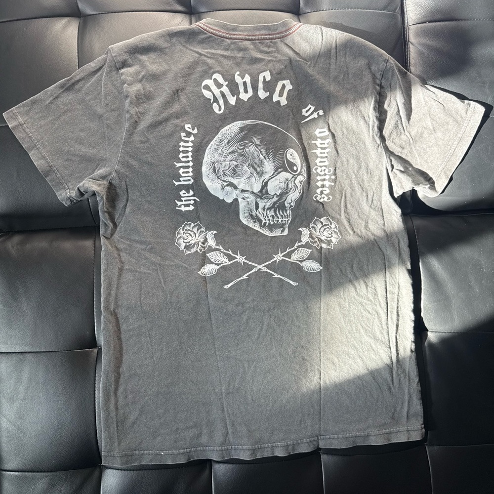 RVCA balance of Opposites men’s short sleeve tee shirt Large Slim Fit